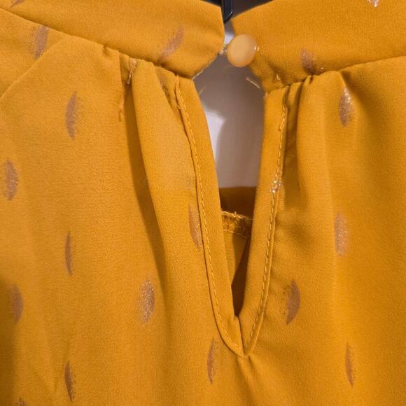 Shannon Ford Petite Metallic Dot Tunic Blouse Mustard Yellow 3/4 Sleeve Sz PL - Picture 4 of 7